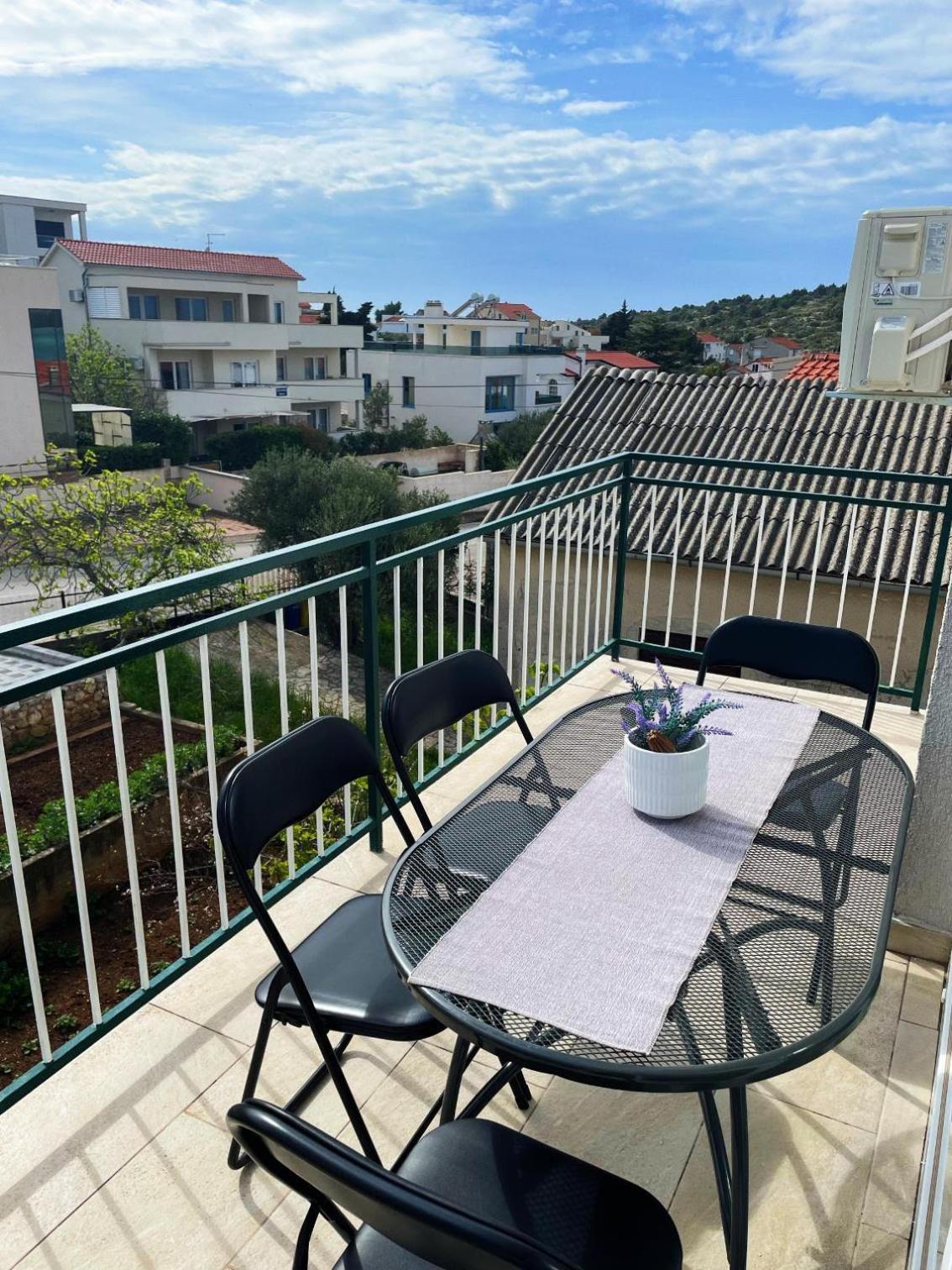 Apartments Kostelic ムルテル 部屋 写真
